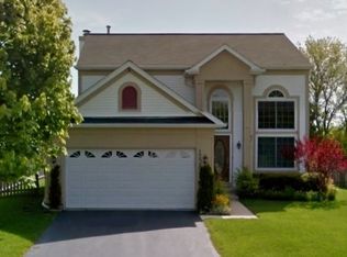1538 Oxford Cir, Grayslake, IL 60030