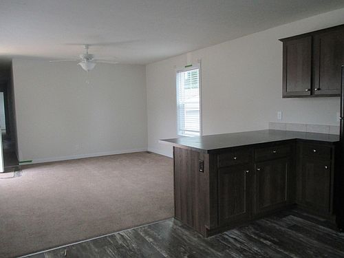 2nd image of 2481 SE Sunset Dr