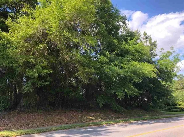 211 Rock Creek Pkwy, Fairhope, AL 36532