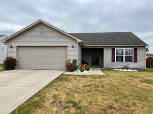 2877 Beachwalk Ln, Kokomo, IN 46902