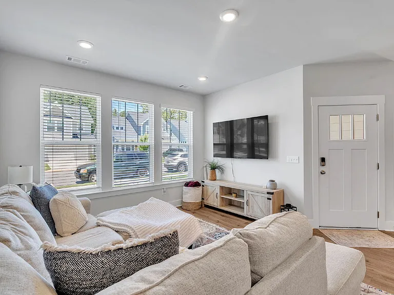 516 Mill Park Way — Photo 4