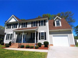 113 Briarcliffe Ct, Colonial Heights, VA 23834