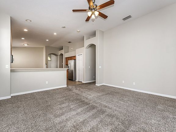 3rd image of 3807 101st Ave E