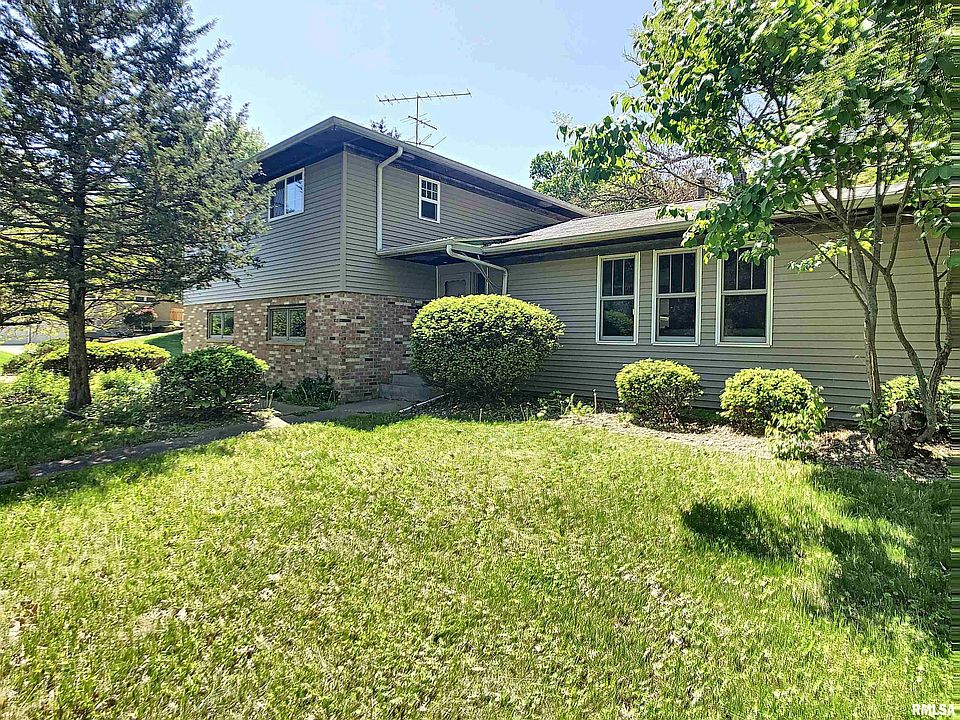 1438 35th Ave, Rock Island, IL 61201 Zillow