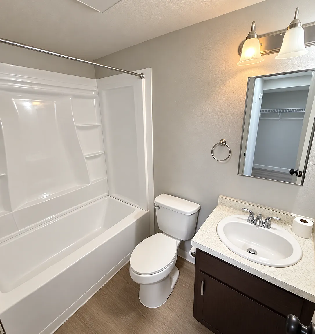 2 bed, 575 sqft, $950 — Photo 1