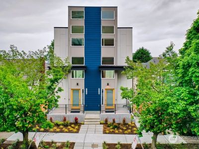 4520 41st Avenue SW #B, Seattle, WA, 98116