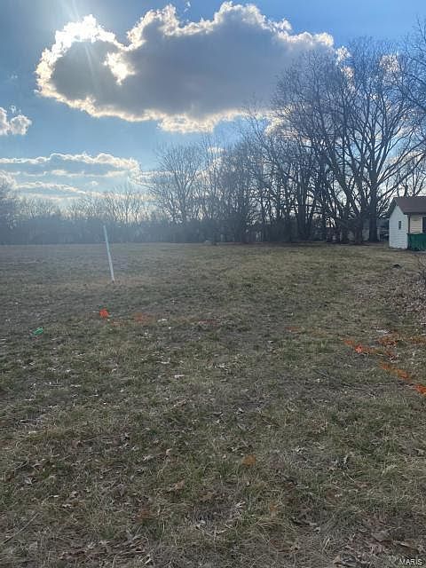 1st image of 110 S Lawn Ave