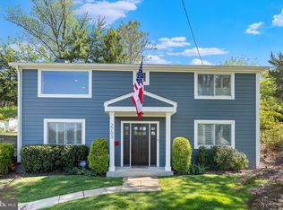 2703 Bryan Pl, Alexandria, VA 22302