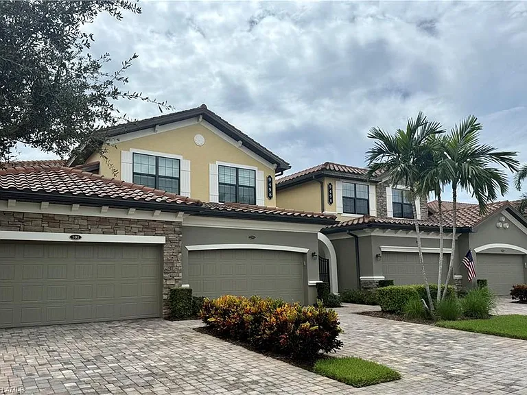 9498 Napoli Ln #201 — Photo 1