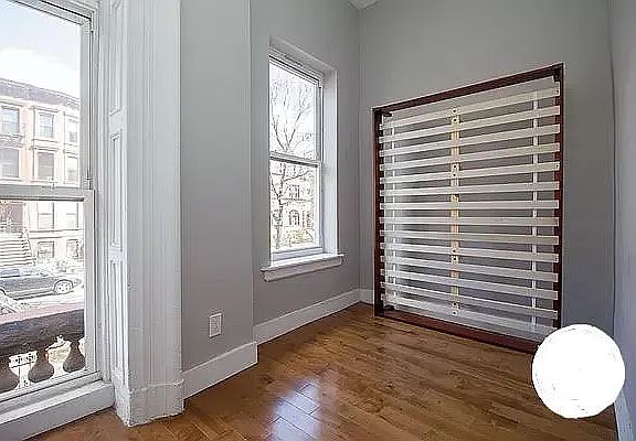 3rd image of 1076 Dean St APT 6