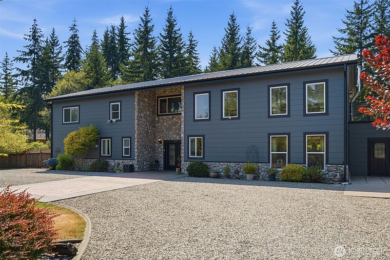 4th image of 2797 Lost Creek Lane NW