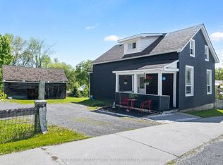 51 George St, Lanark Highlands, ON K0G 1K0