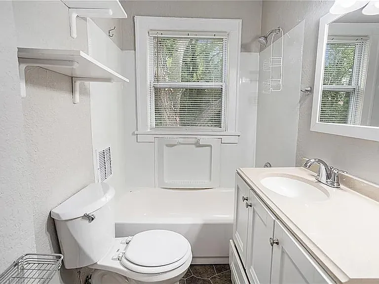 5411 The Paseo #1 — Photo 10