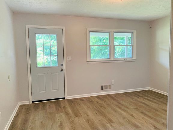 4th image of 295 Rodgers St #293