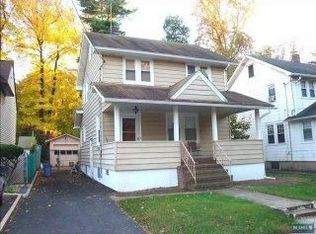 274 Galvan Pl, Bergenfield, NJ 07621
