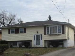 3824 173rd St, Hammond, IN 46323