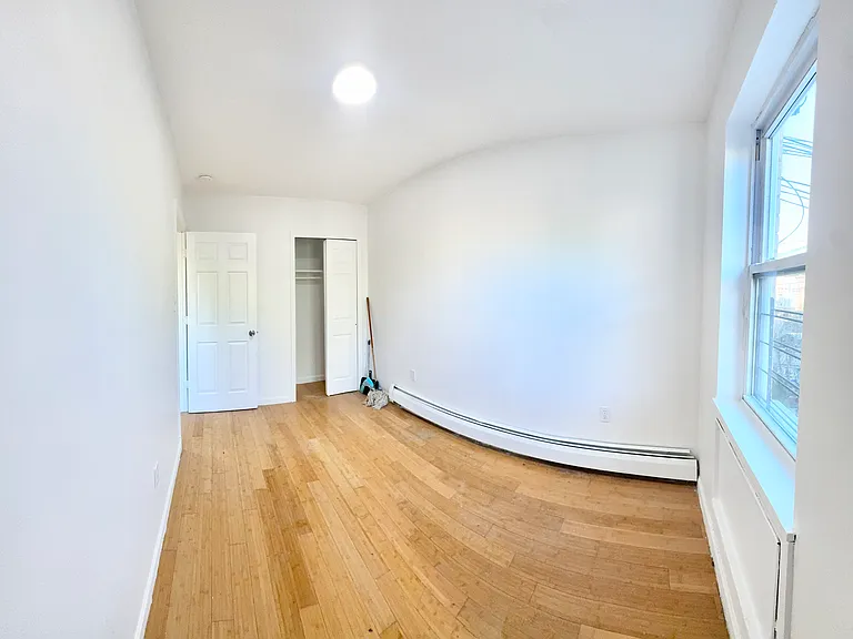 498 Vermont St #2F — Photo 8