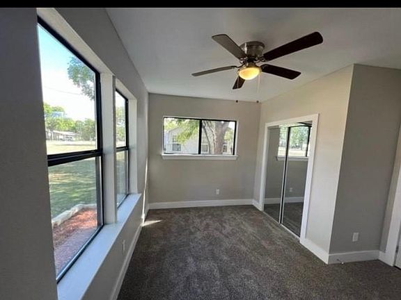 4th image of 302 Ballentine St