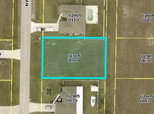 917 NW 8th Pl, Cape Coral, FL 33993