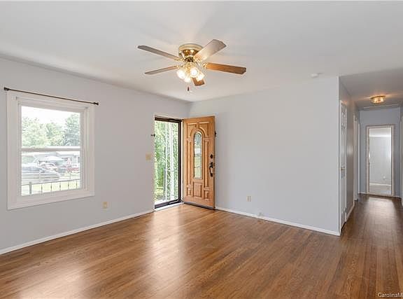 2nd image of 631 Crystal Dr