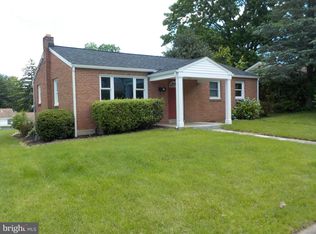 400 Fishburn St, Harrisburg, PA 17109