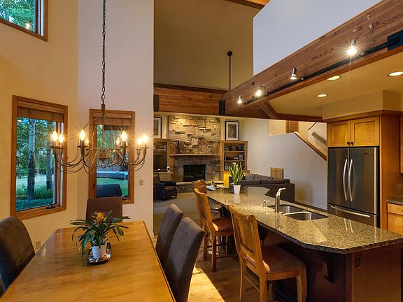 3rd image of 2885 Estates Cir
