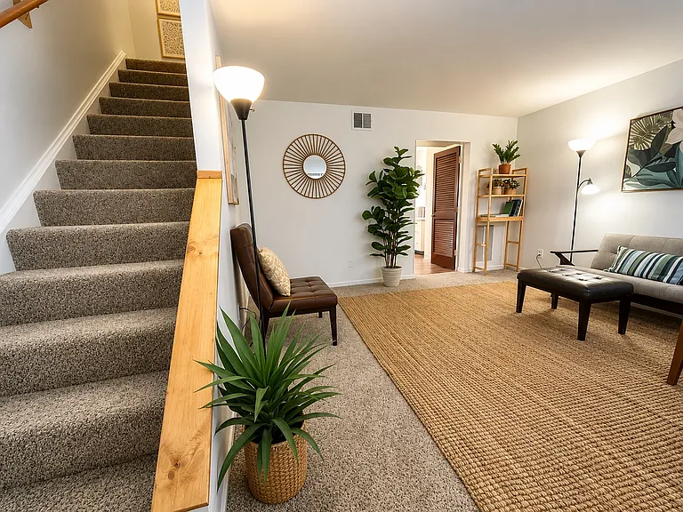 3217 Dunkirk Ave #B — Photo 2