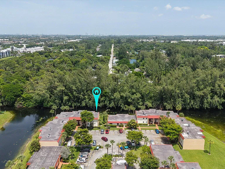 473 Lake Frances Dr — Photo 17