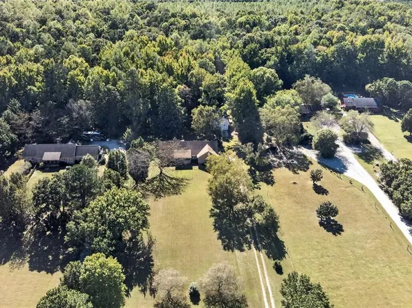 25092 Tyler Dr, Windsor, VA 23487