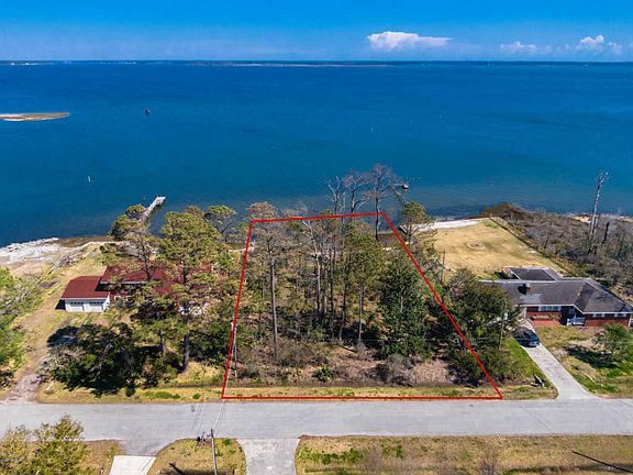 2nd image of 117 Shore Dr