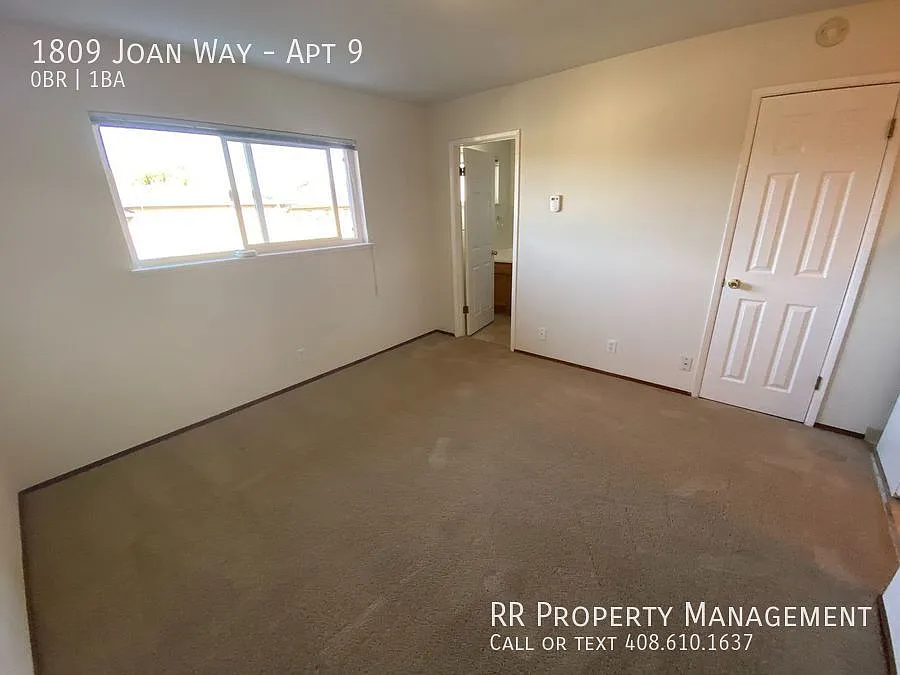 Cozy Studio in Convenient Location! — Photo 4