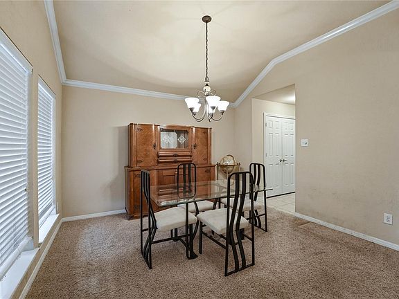 3rd image of 1918 Palmetto Park Ct