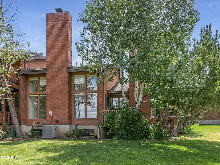 1656 Village Round Dr — Photo 32