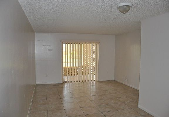 5th image of 4384 NW 9th Ave APT 19-1C