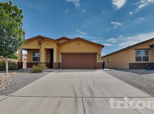 2123 Solitaire St NE, Rio Rancho, NM 87144