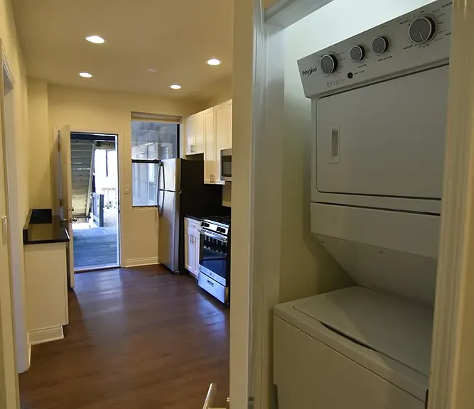 1906 W Montrose Ave #3 — Photo 13