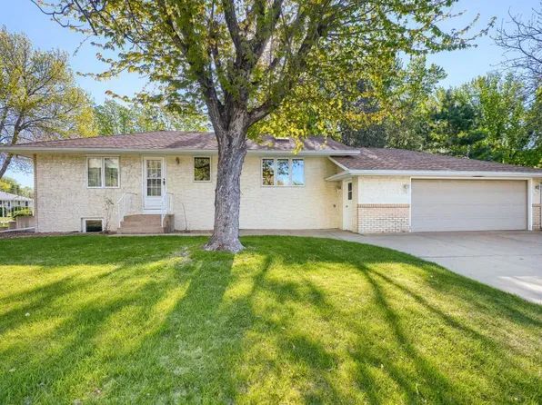 558 113th Ln NW, Coon Rapids, MN 55448