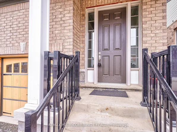 118 Broadacre Dr, Kitchener, ON N2R 0S5