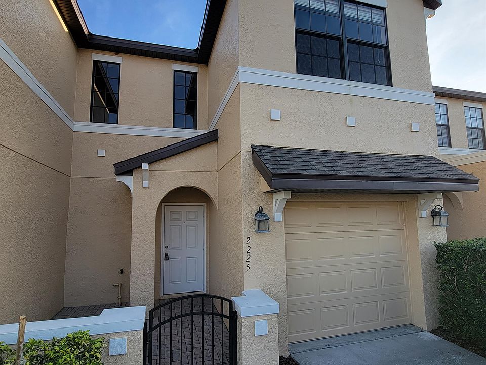 1st image of 2225 Seven Oaks Dr #1
