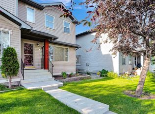 203 Covemeadow Cres S, Calgary, AB T3K 6B1