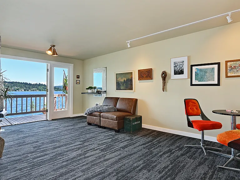 9620 Rainier Ave S — Photo 34