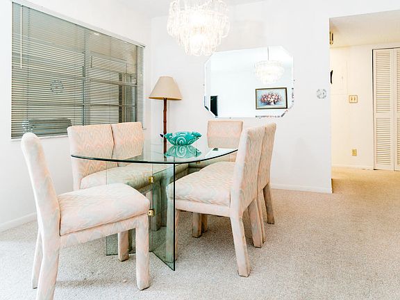 3rd image of 5791 Spindle Palm Ct APT A