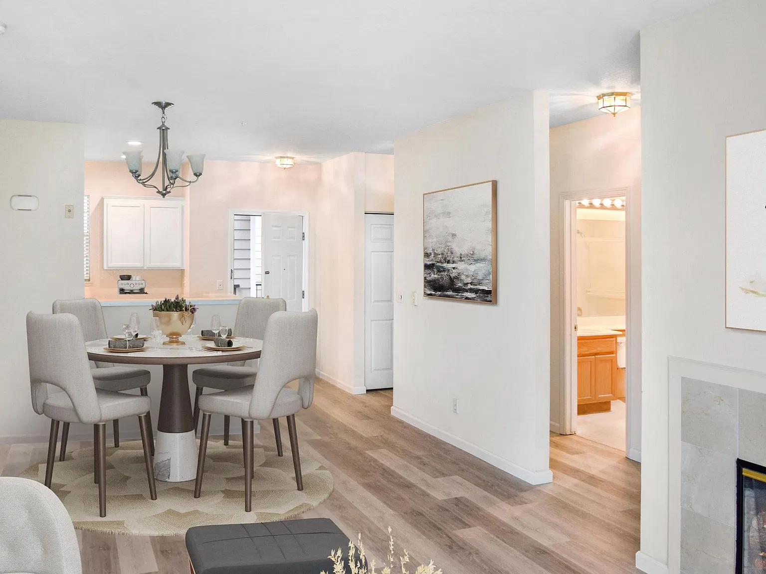 3 bed, 1182 sqft, $4,336 — Photo 4