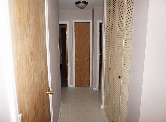 4th image of 307 W Torrance Ave
