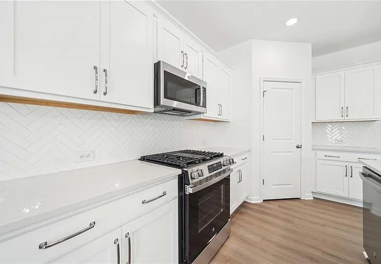 320 Silverleaf Trl — Photo 25