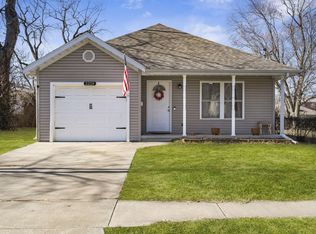 2219 N Travis Ave, Springfield, MO 65803