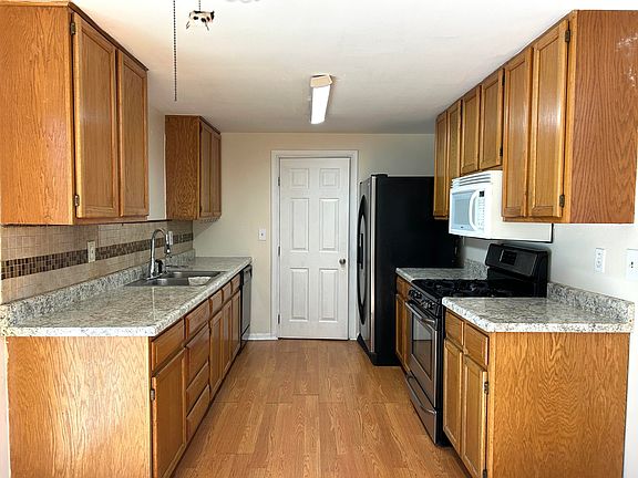 4th image of 2175 Hobbs Dr