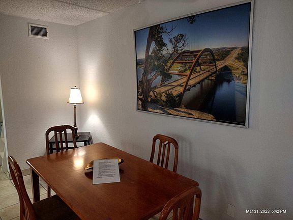 5th image of 111 E Gardenia St #301