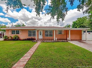 865 Fairway Dr, Plantation, FL 33317