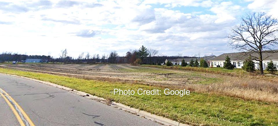 2nd image of 800 Commerce Dr